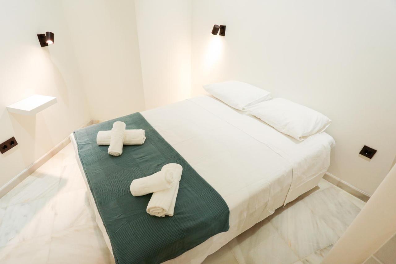 Monkeys Apartments Cervantes Севиля Екстериор снимка