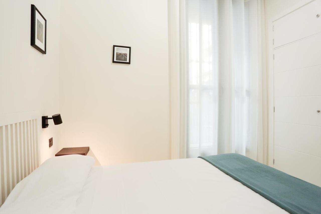 Monkeys Apartments Cervantes Севиля Екстериор снимка