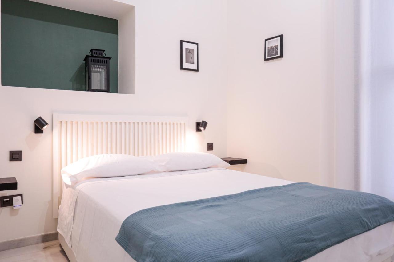 Monkeys Apartments Cervantes Севиля Екстериор снимка