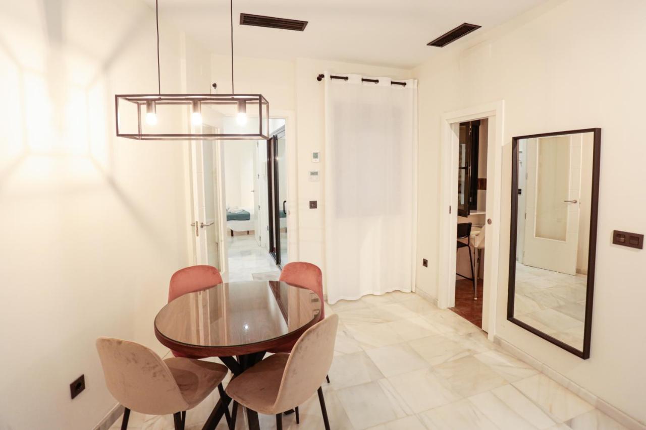 Monkeys Apartments Cervantes Севиля Екстериор снимка