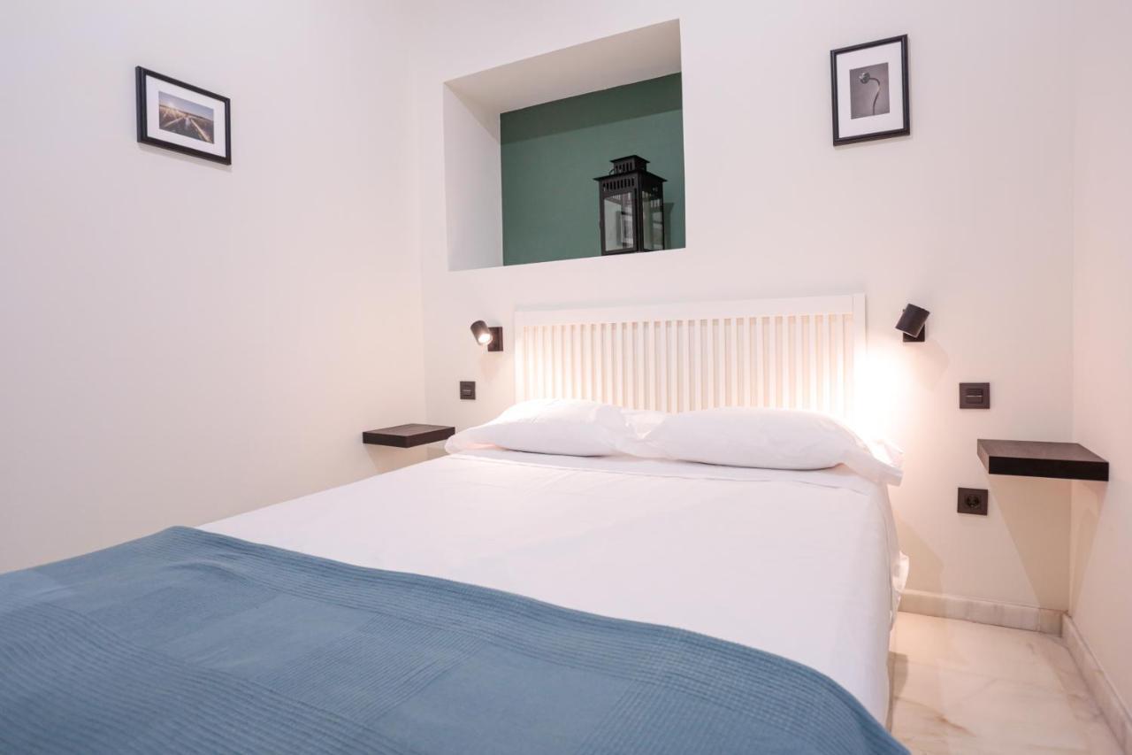 Monkeys Apartments Cervantes Севиля Екстериор снимка