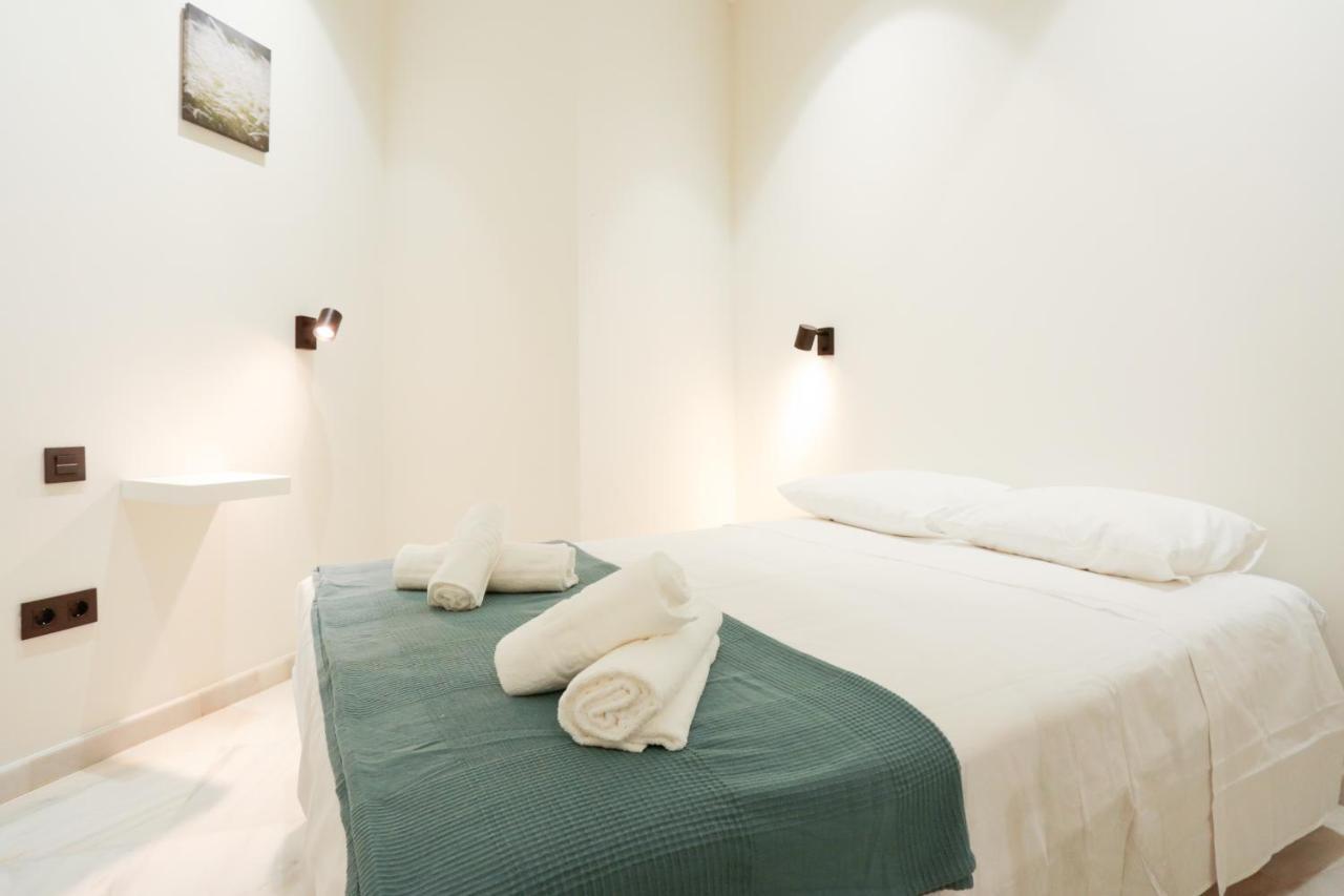 Monkeys Apartments Cervantes Севиля Екстериор снимка