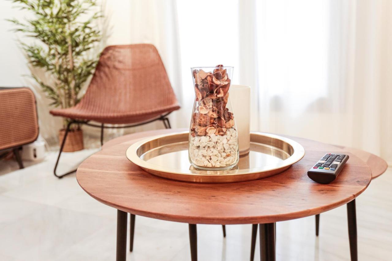 Monkeys Apartments Cervantes Севиля Екстериор снимка
